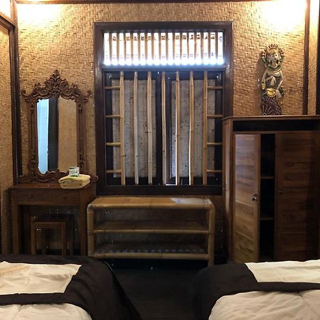 1Bd Guest House In Family Compound1, 15 Minute Walk To Yoga Barn Ubud Dış mekan fotoğraf