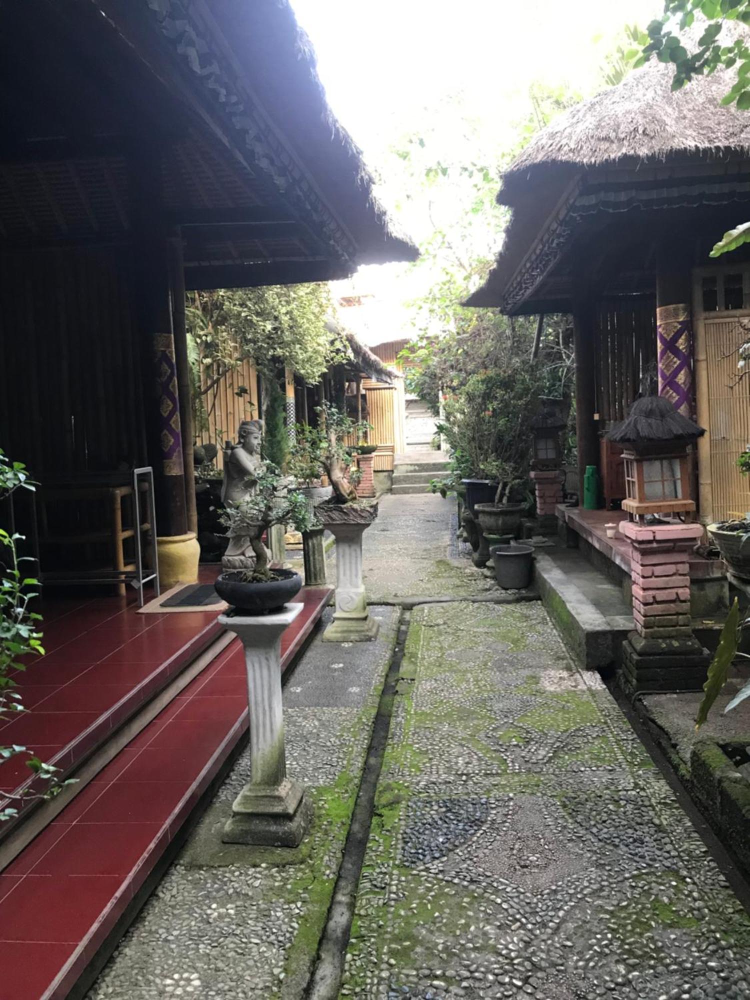 1Bd Guest House In Family Compound1, 15 Minute Walk To Yoga Barn Ubud Dış mekan fotoğraf