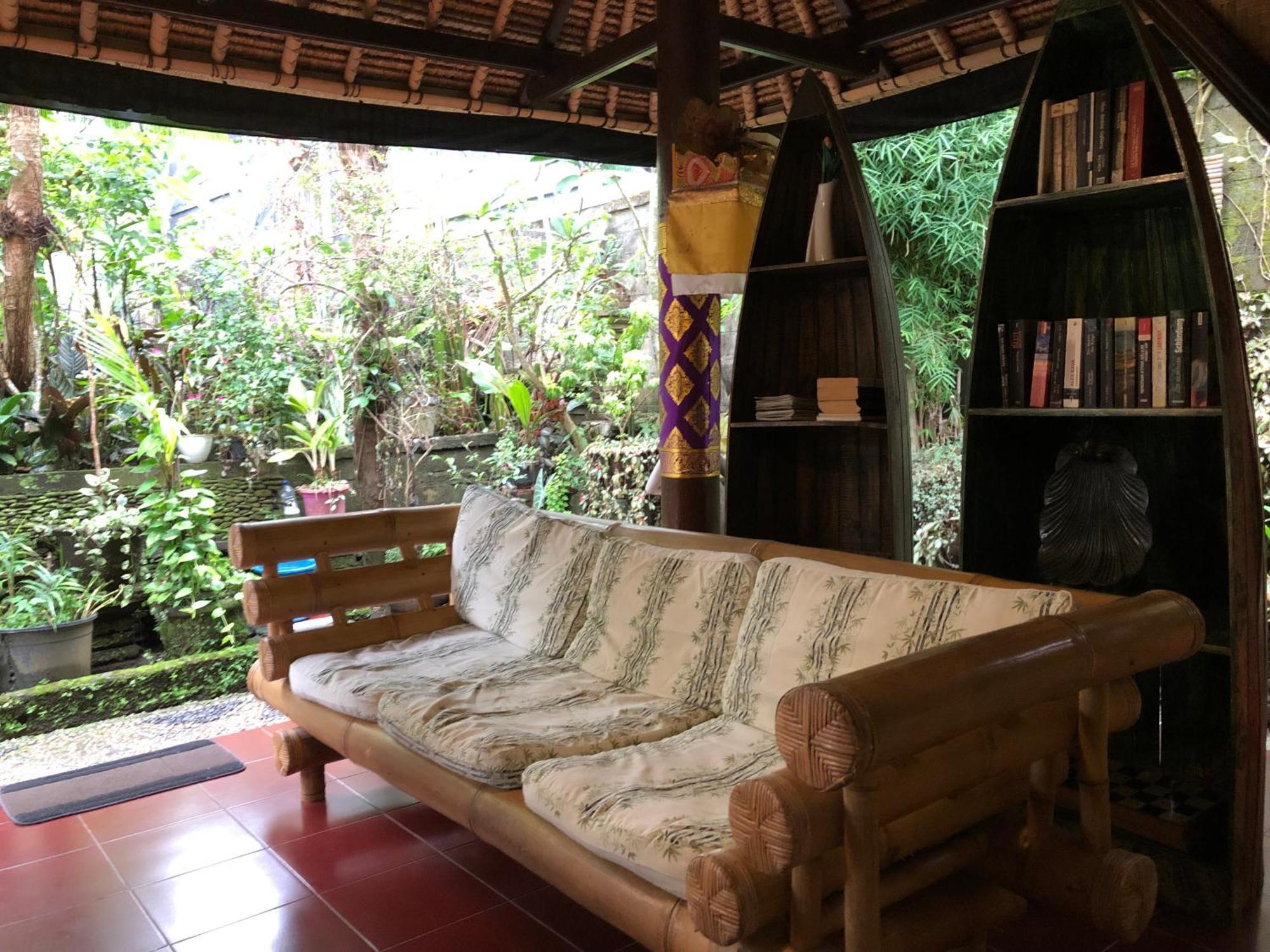 1Bd Guest House In Family Compound1, 15 Minute Walk To Yoga Barn Ubud Dış mekan fotoğraf