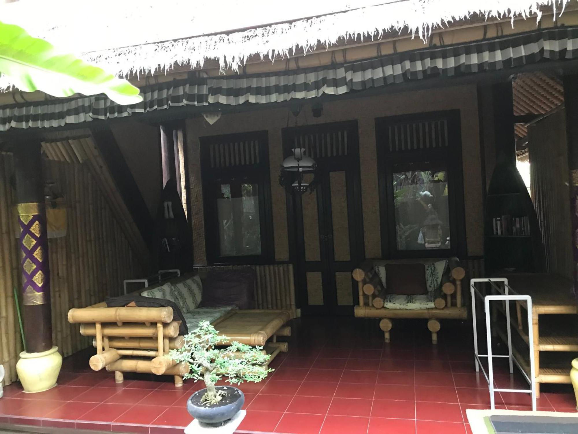 1Bd Guest House In Family Compound1, 15 Minute Walk To Yoga Barn Ubud Dış mekan fotoğraf