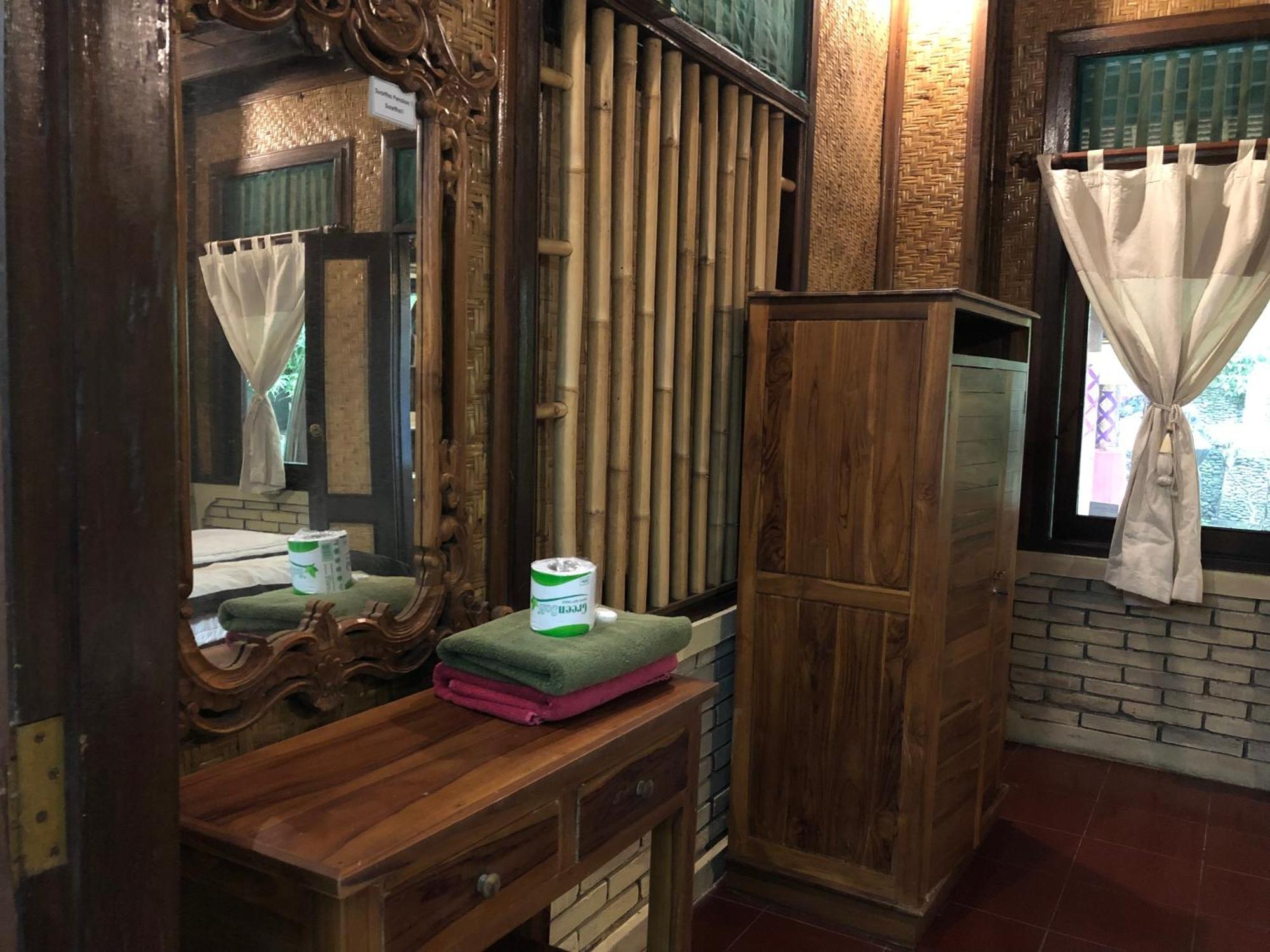 1Bd Guest House In Family Compound1, 15 Minute Walk To Yoga Barn Ubud Dış mekan fotoğraf