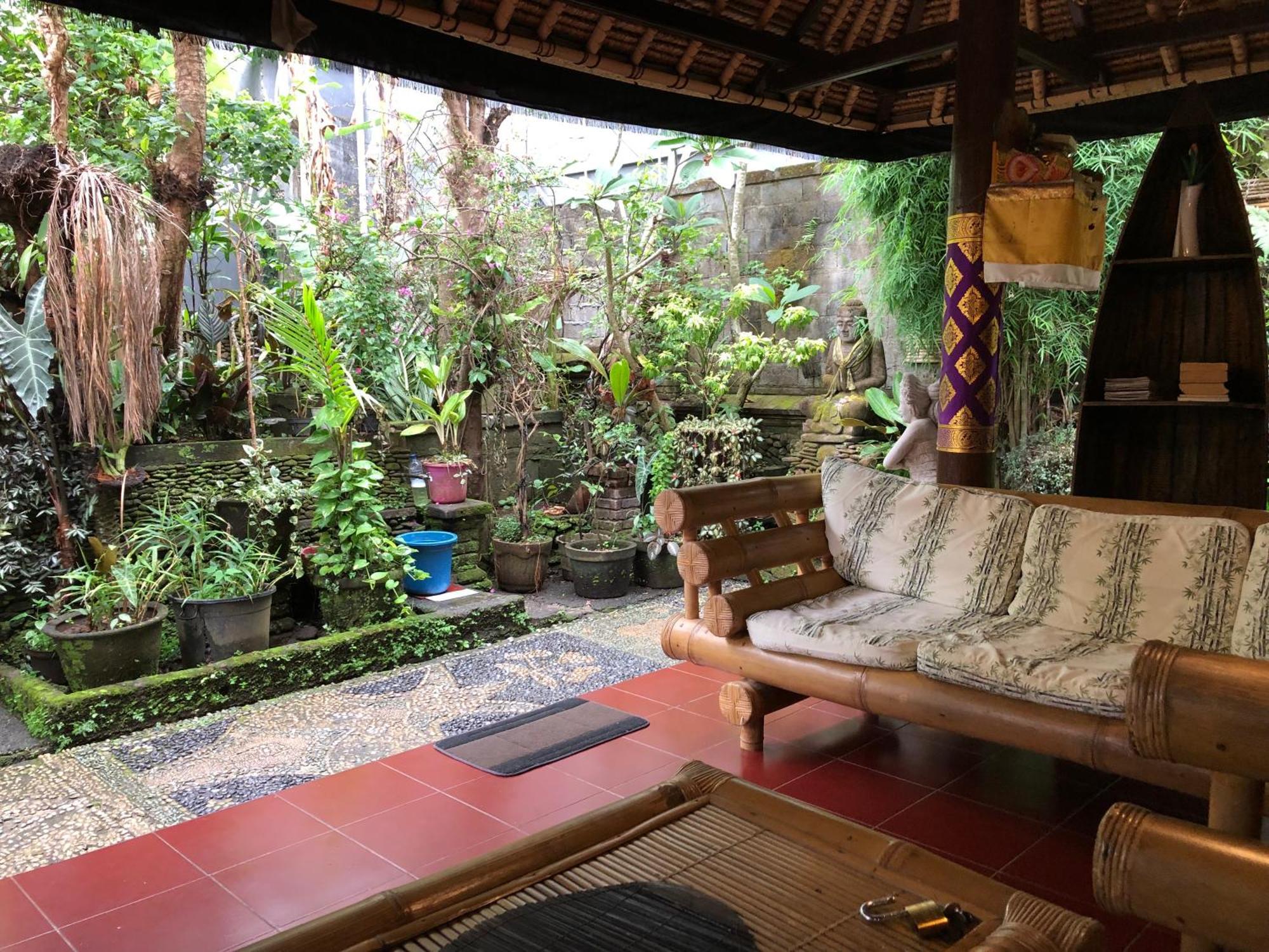 1Bd Guest House In Family Compound1, 15 Minute Walk To Yoga Barn Ubud Dış mekan fotoğraf