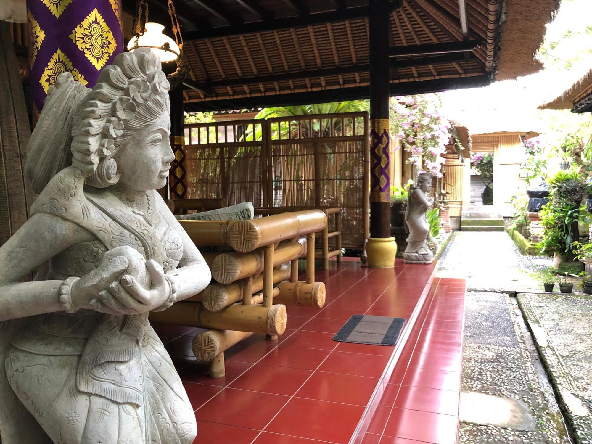 1Bd Guest House In Family Compound1, 15 Minute Walk To Yoga Barn Ubud Dış mekan fotoğraf